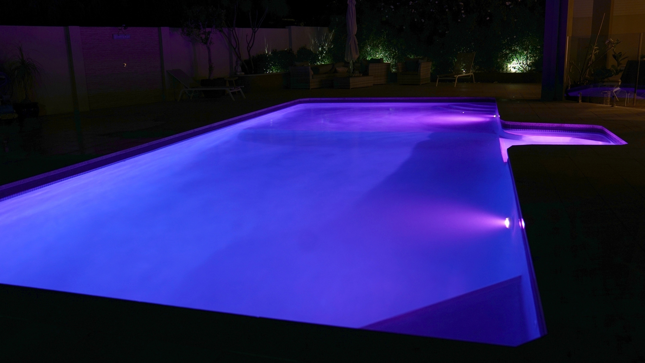 8/35W LED Blue Pool Light in Perth